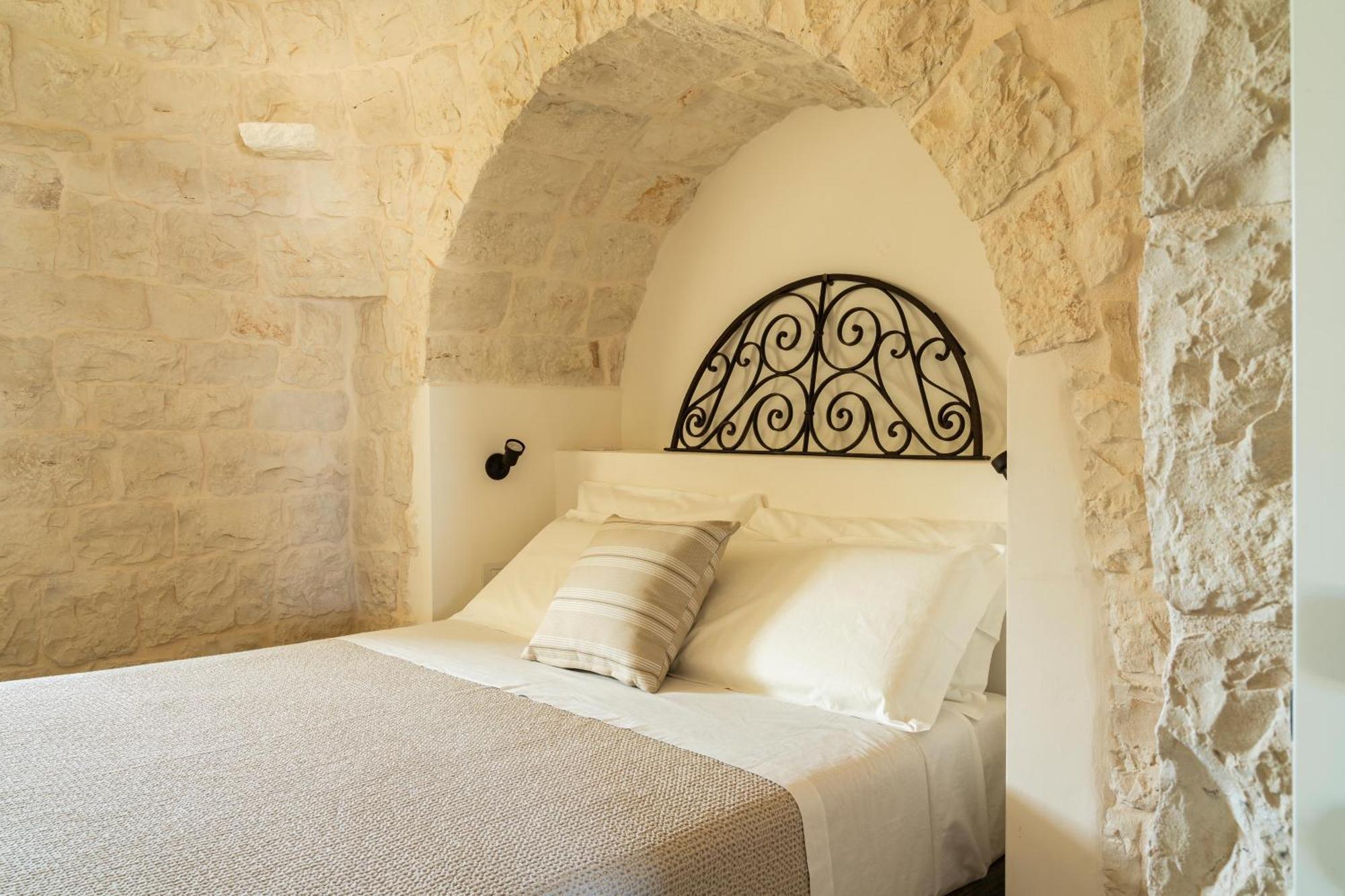 Trullo Jale - Boutique Apartments Ostuni Exterior foto
